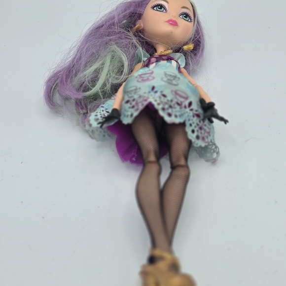 Ever After High "Hat-Tastic Tea Party - Picture 4 of 4